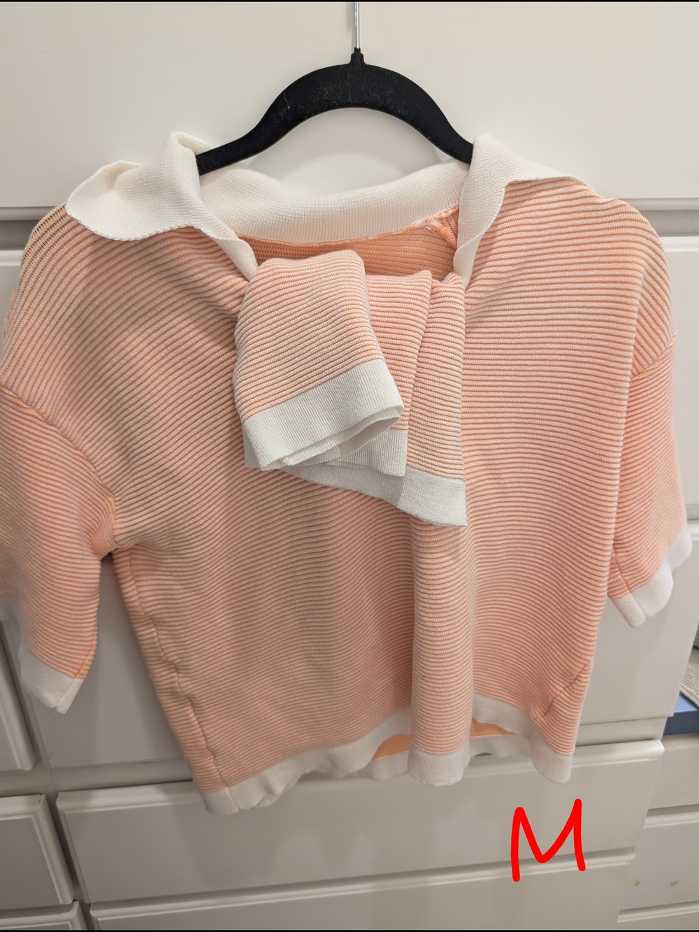 Peach & White Ribbed Knit Short Sleeve Sweater